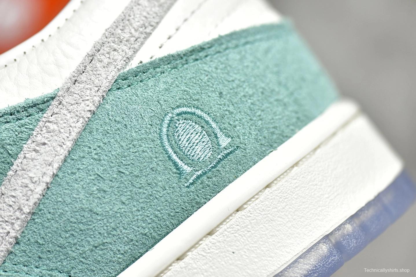 Kasina × Nike Dunk Low “Road Sign”