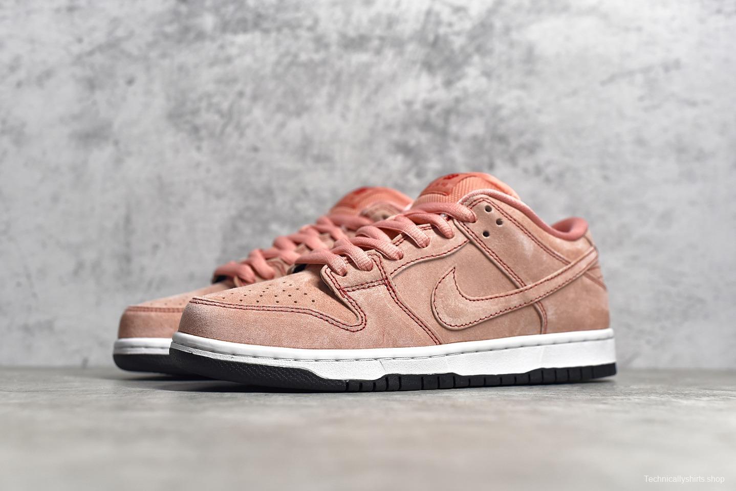 Nike SB Dunk Low “Pink”