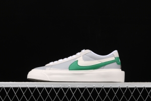 Sacai x NIKE Blazer Low co-branded trailblazer deconstructing board shoes BV0076-403