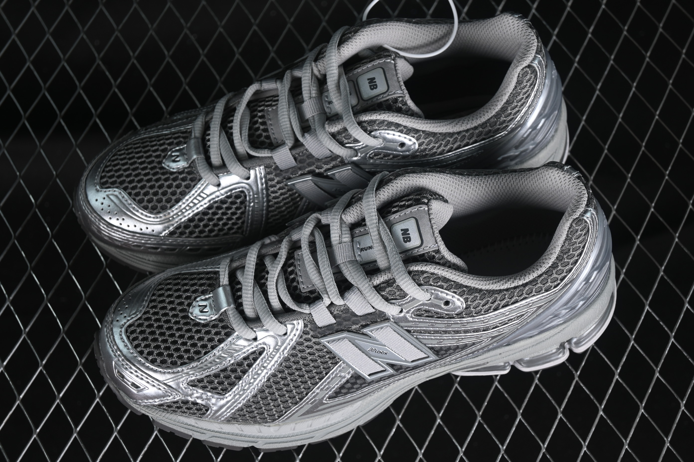 New Balance 1906 Series Retro Dad Style Casual Running Shoes - M1906REH