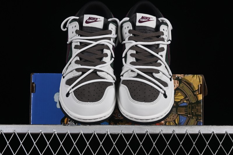 Nike SB Dunk Low Custom Collaboration Otomo Katsuhiro x Nike SB Dunk Low "Steamboy OST" - CT0856-102