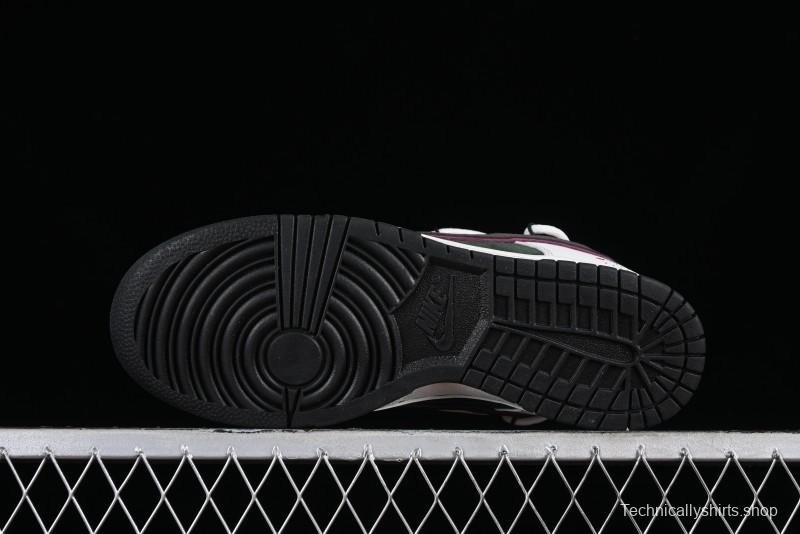 Nike SB Dunk Low Custom Collaboration Otomo Katsuhiro x Nike SB Dunk Low "Steamboy OST" - CT0856-102