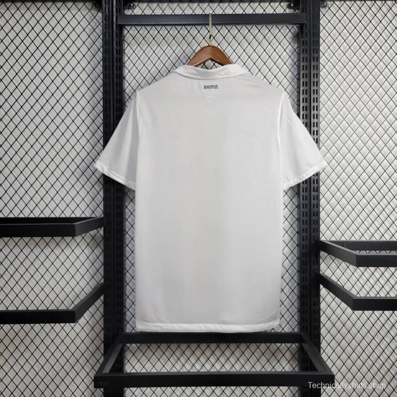 10/11 Retro Juventus Away Jersey