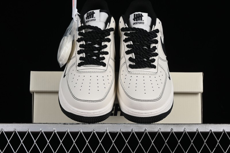 Nike Undefeated Air Force 1'07 Low Casual Sneakers with Custom Leather & Reflective Details - UT2023-201