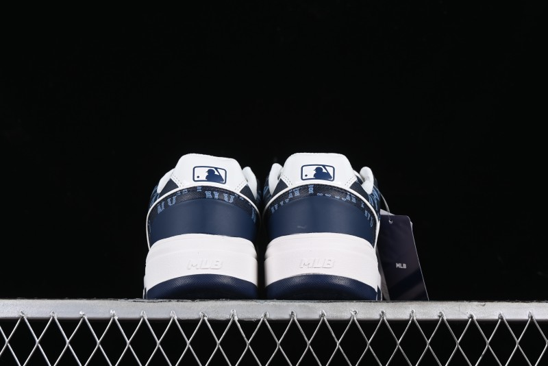 MLB Chunky Liner Classic Monogram Lightweight Platform Sneakers with 6cm Height Increase - 3ASXCMN4N50NYS