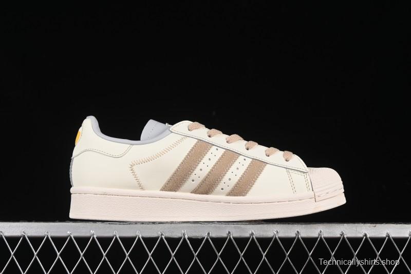 Adidas Superstar IF1779 Casual Sneakers with Shell Toe Design - IF1779