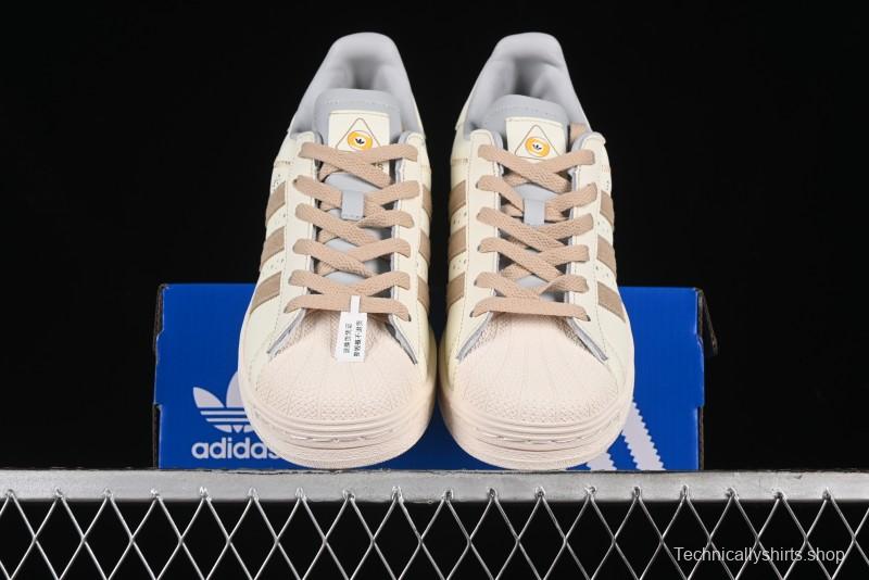 Adidas Superstar IF1779 Casual Sneakers with Shell Toe Design - IF1779