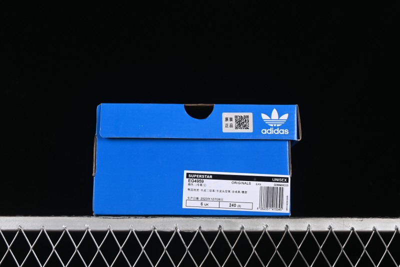 Adidas Superstar EG4959 Casual Sneakers with Shell Toe Design