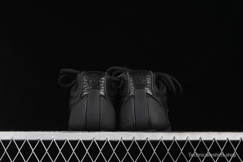 Alexander McQueen Flexion Retro Sneakers in Black with Diamond Grain Calfskin - 8.F6