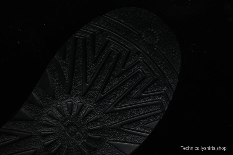 UGG Neumel Moc Ankle Boots in Suede with Shearling Lining - 1153631