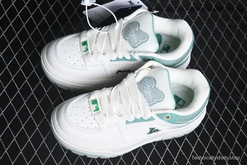 New York Yankees MLB Chunky Liner Wide Saffiano Platform Casual Sneakers - 3ASXCWN4N07MTM