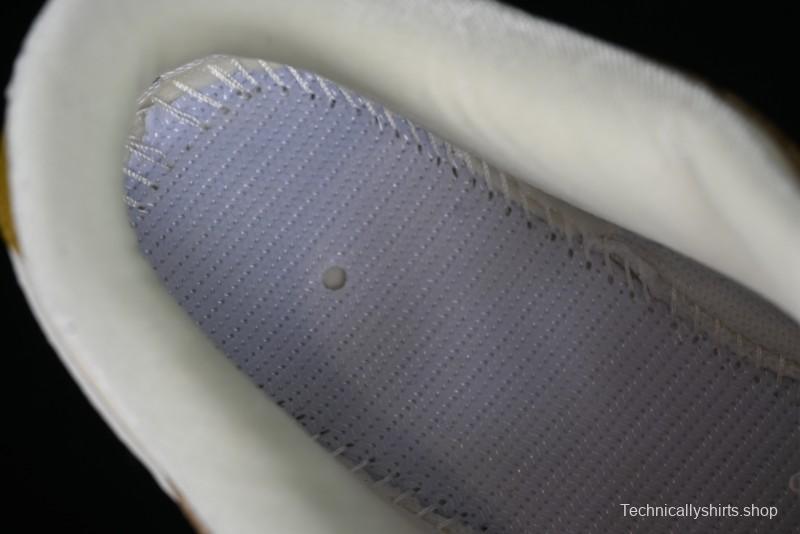 Nike Dunk Low "Just Do It" SB Low-Top Casual Skate Shoes in Coconut Milk and Pink - FD8683-700