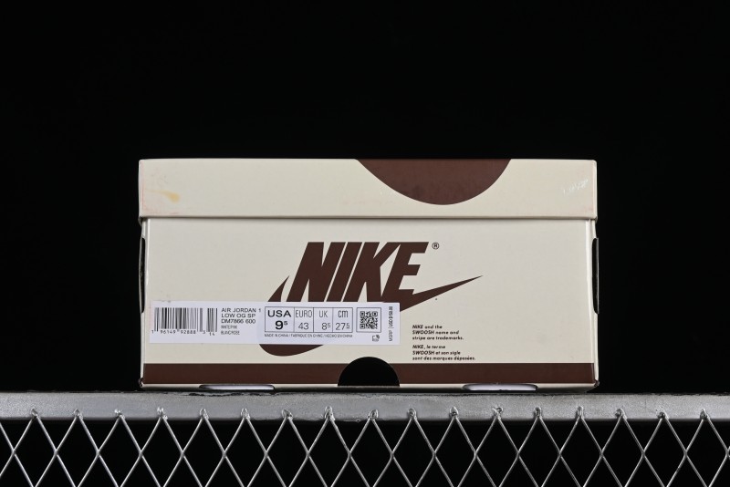 Nike Travis Scott x Air Jordan 1 Low OG AJ1 Reverse Swoosh Sneakers - DM7866-600