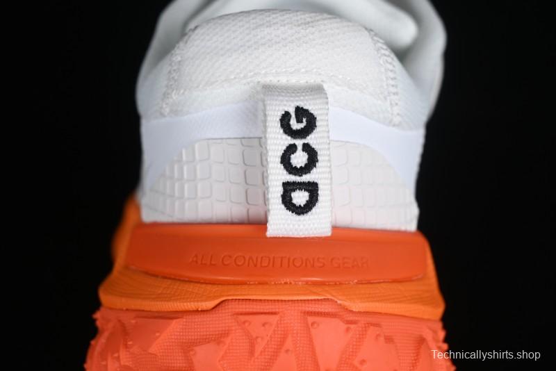 Nike ACG Mountain Fly 2 Low GTX SE Outdoor Hiking Shoes with GORE-TEX and React Foam - DV7903-100