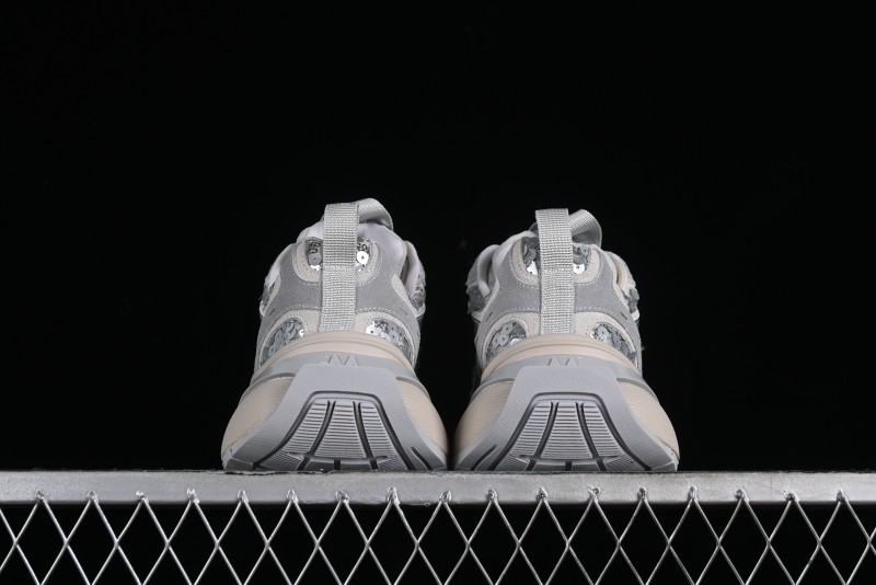 GG-CC Casual Running Shoes with Irregular Design - G24U9893B