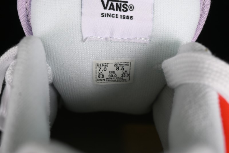 Vans Classics Knu Skool Retro Chunky Tongue Sneakers with Enlarged Toe and Breathable Mesh - VN000CRP0L08