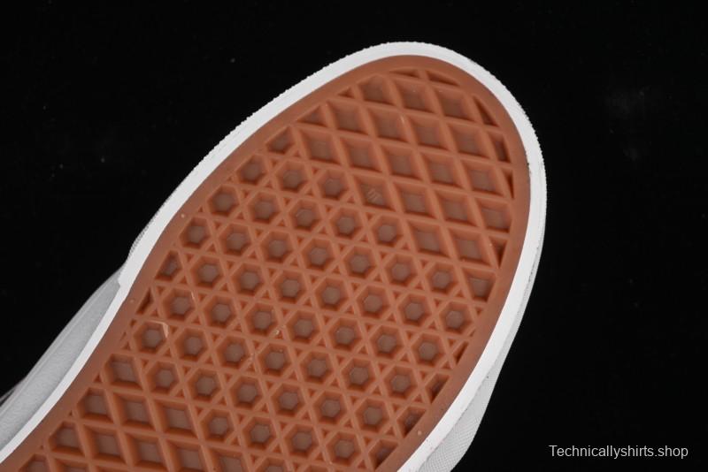 Vans Knu Skool Low-Top Retro Chunky Sneakers - VN000D75O3N