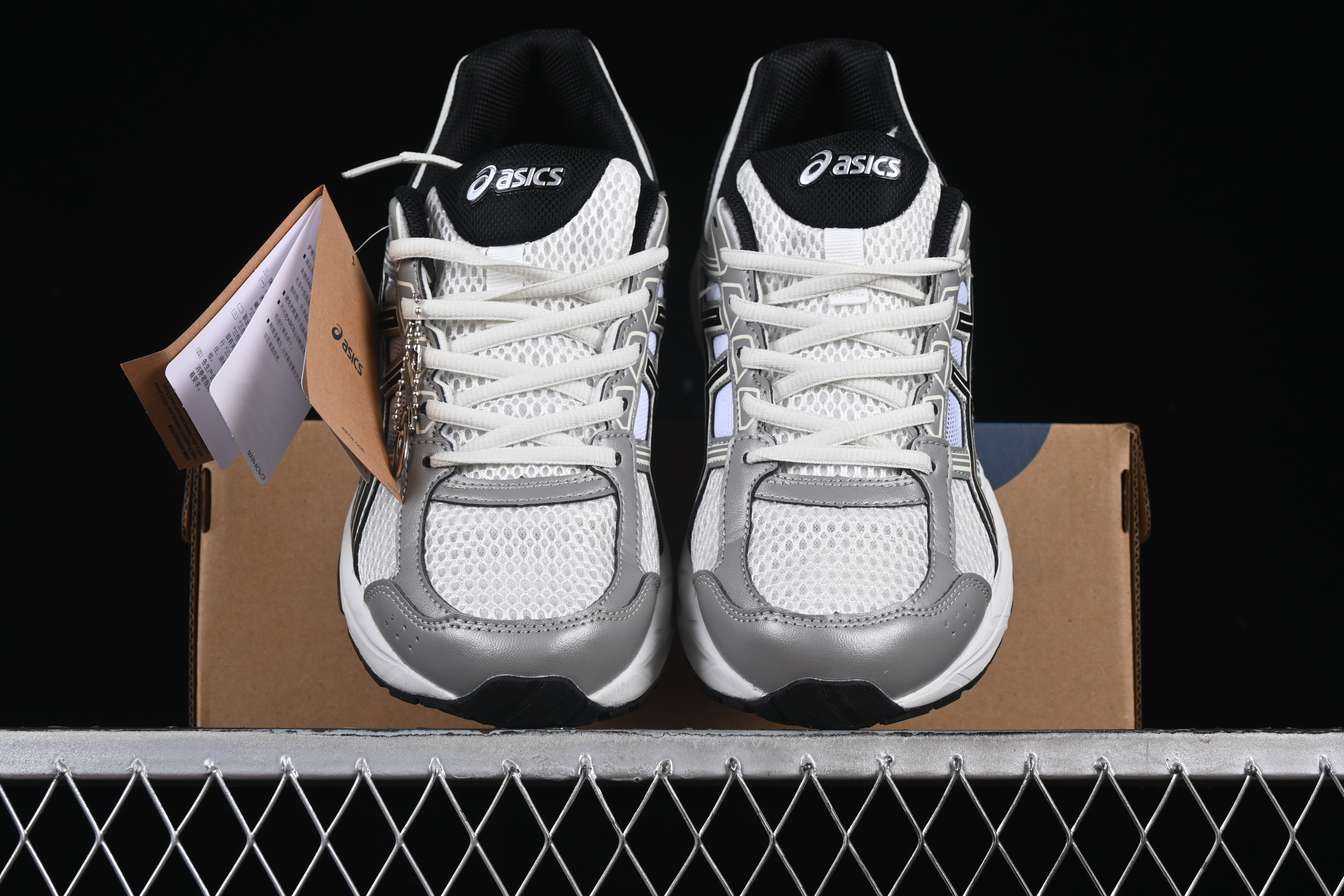 Asics Gel-Contend 4 Low-Top Breathable Running Shoes - 1011B937-103