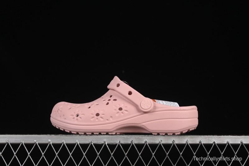 Crocs Classic Clog Two-Way Beach Sandals with Ventilation Holes - B.D4