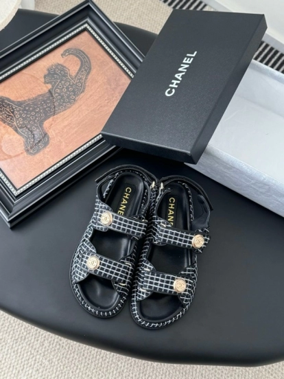 2025 Women Chanel Black Leather Sandals LY00320