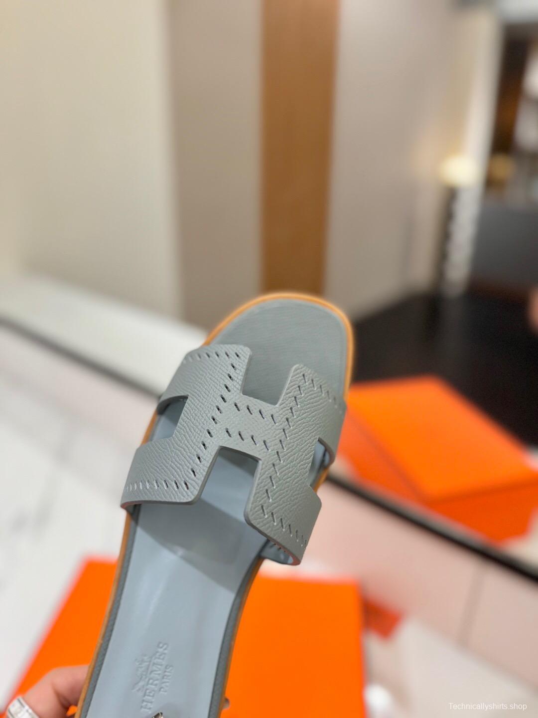 2025 Women Hermès Gray Leather Slippers H Style