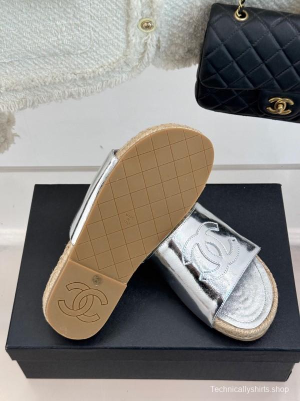 2025 Slippers Chanel Silver Leather Espadrille CC KFY00230