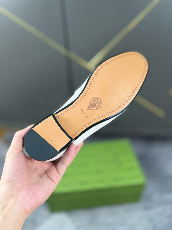 2024 Men Gucci white brown leather loafers MJ00280
