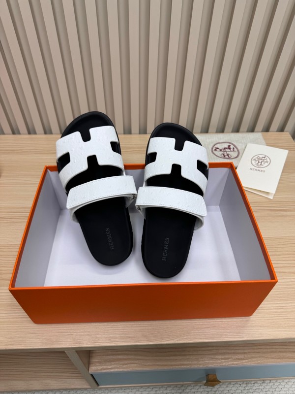 2025 Slippers Hermès Black White Leather Slippers
