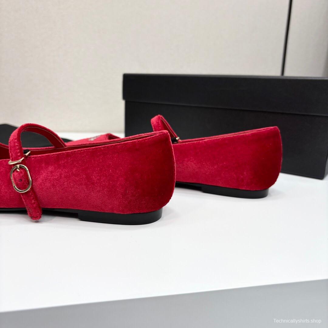 2025 Women Chanel Red Velvet Ballet Flats KFY00280