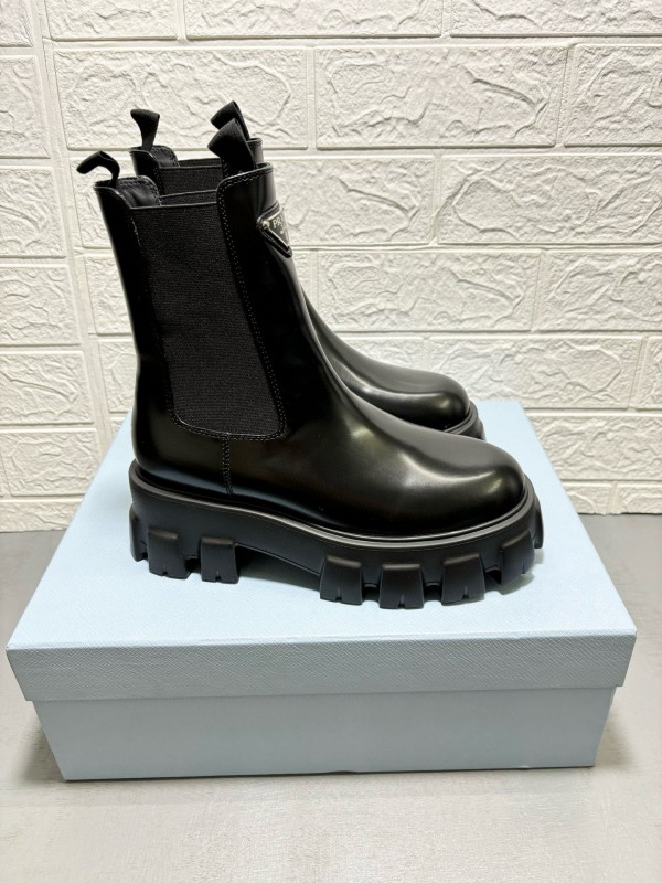 2024 Women Prada Black Leather Chelsea Boots MJ00380