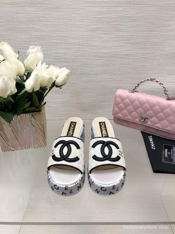 2025 Slippers Chanel White Black Fabric Platform Logo LY00320