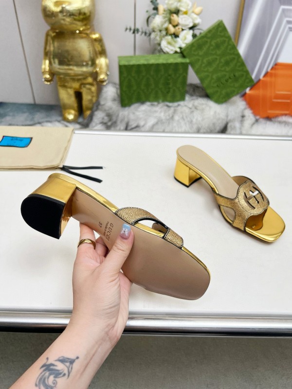 2025 Gucci Gold Leather Slippers
