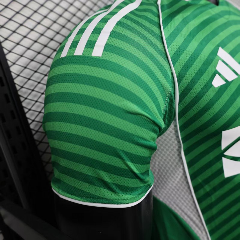 Player Version 25/26 Newcastle United Away Green Jersey