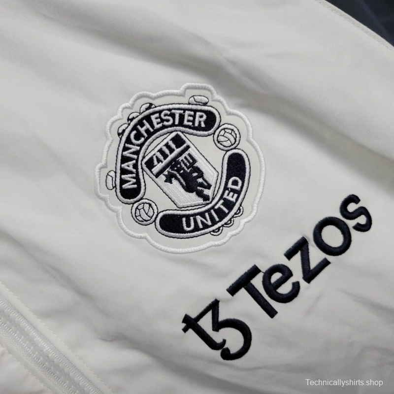 25/26 Manchester United Jacket White Windbreaker