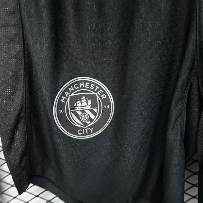 Player Version 25/26 Manchester United Black Shorts