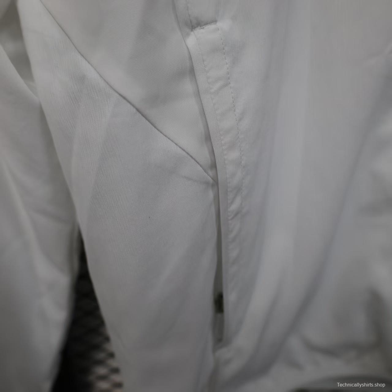 25/26 Real Madrid WHITE Windbreaker (with Inner Lining)