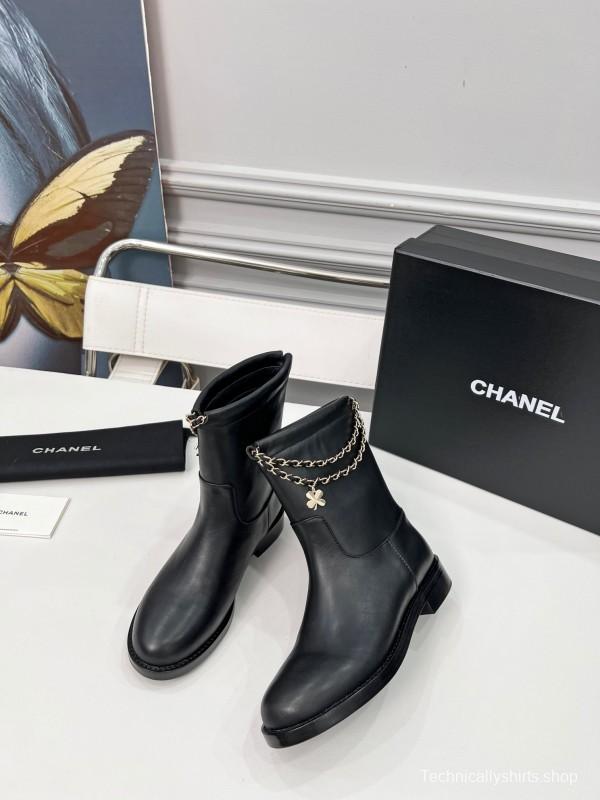 Chanel 2025 SS Quilted Leather Chain CC Flat Ankle Boots - LY00400