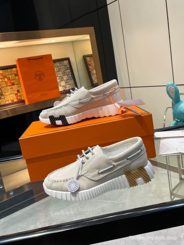 Hermès Classic Casual Sports Shoes with Exaggerated H Logo and Custom Sole - LY00300