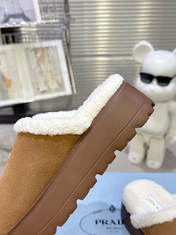 Prada Spring/Summer 2025 Iconic Shearling Slippers - KFY00280