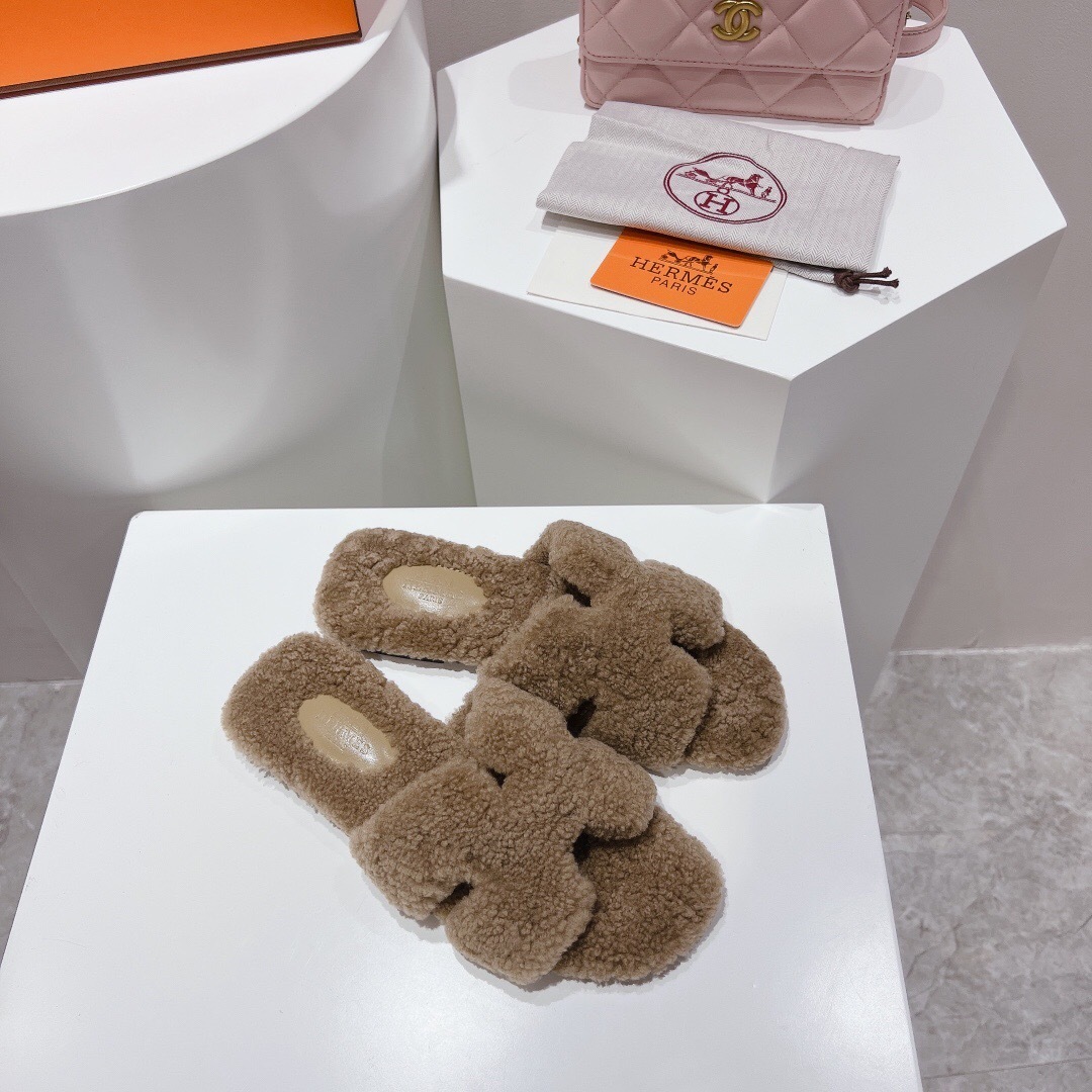 Hermès Teddy Wool H Slippers Flat Fur Slides - LY00240