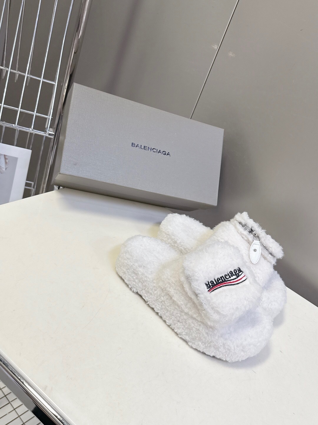 Balenciaga 2025 SS Couple Edition Coca-Cola Fur Slides - KFY00230