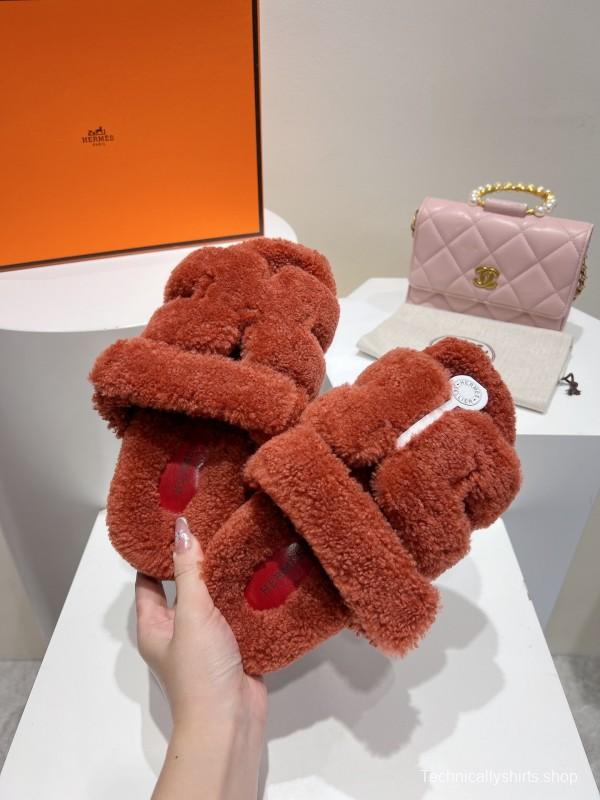 H Love Erjiu Full Wool Slippers with Slightly Curled Fur - LY00270