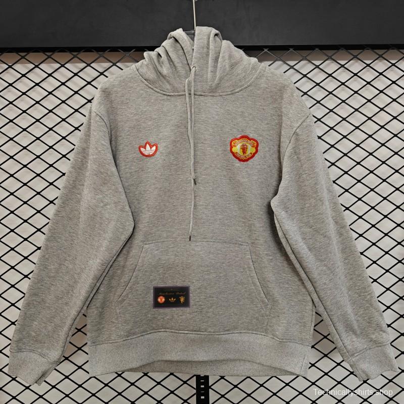 25/26 Manchester United Retro Embroidered Logo Hoodie 9 Colors