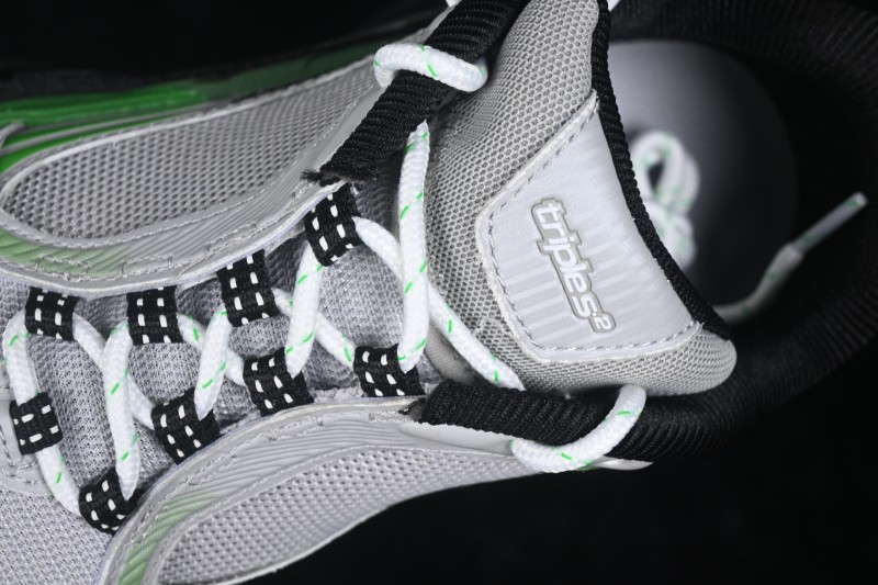Balenciaga Triple S 2 Gradient Mesh Running Shoes - WTRS21133