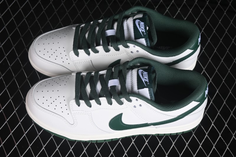 Nike SB Dunk Low Casual Skateboarding Shoes in White and Green - HF5441-115