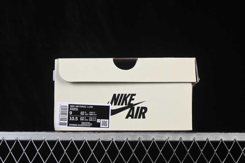 Nike Air Force 1 '07 Low Basketball Shoes with Full-Length Air Cushion - DW8806-010