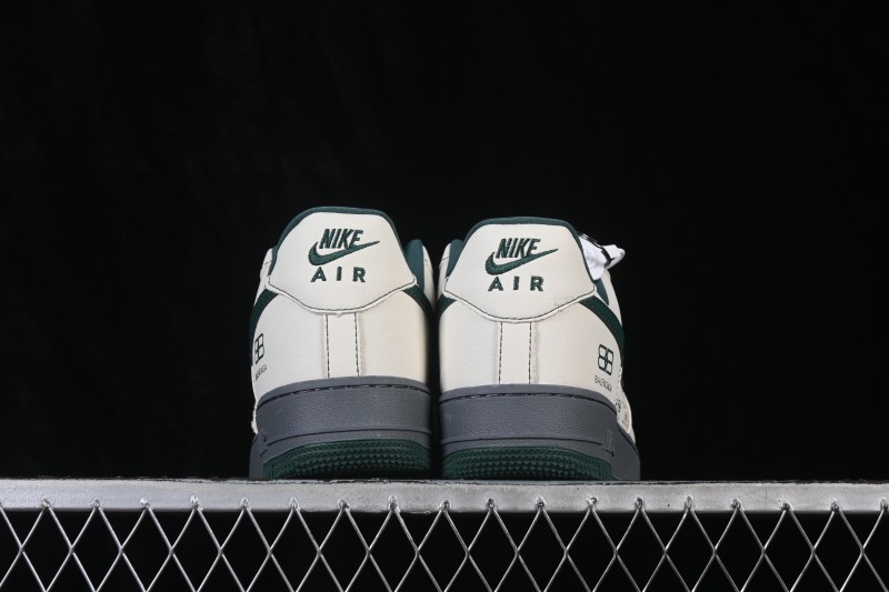 Nike Air Force 1 '07 Low Casual Sneakers with Full-Length Air Cushion - DN1688-009