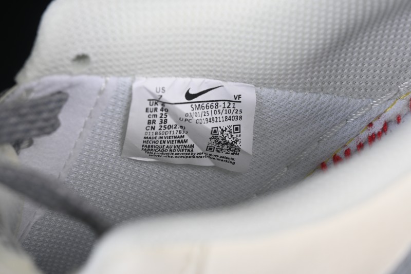 Nike Air Force 1 '07 Low Lifestyle Sneakers with Classic Leather Upper and Cushioned Midsole - SM6668-121