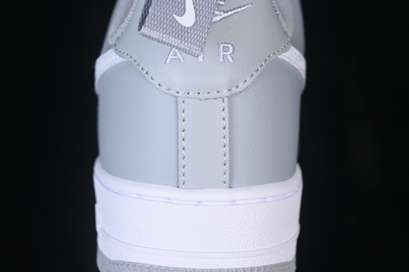 Nike Air Force 1 '07 Low Casual Skateboarding Shoes with Full-Length Air Cushion - IR5599-002