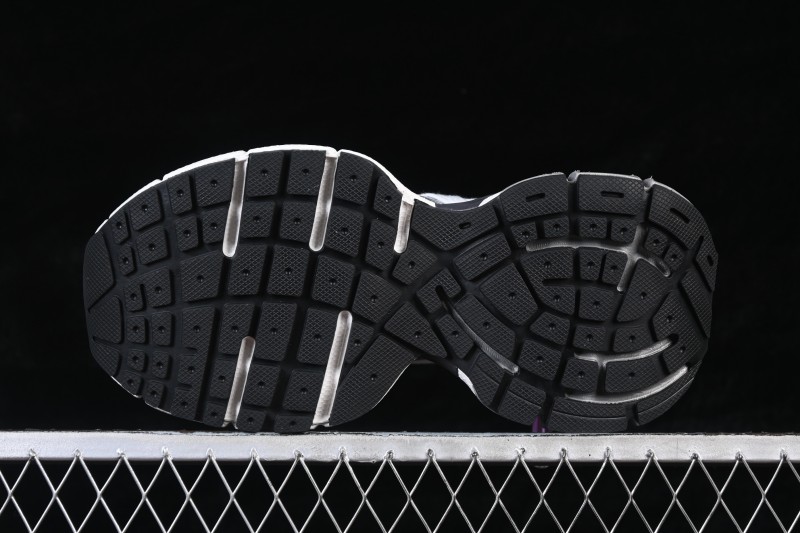 Balenciaga 3XL Extreme Laces Logo Sneakers - W3XCH1161